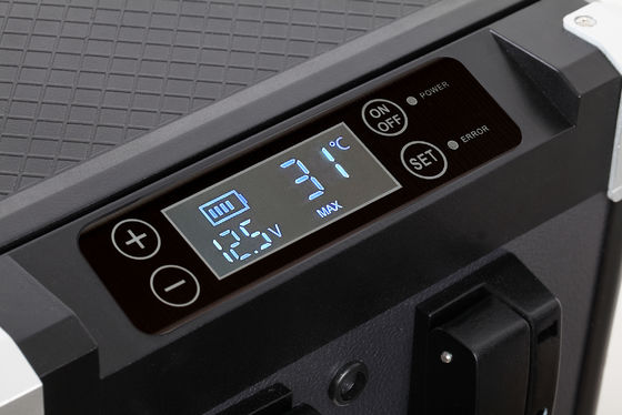 Grote capaciteit 60L SUV auto koelkast met sport stijl en compressor vriezer